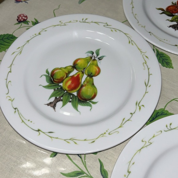 Vintage Colonial Williamsburg salad plates- set of four - Picture 5 of 13